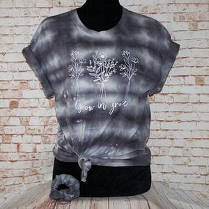 Grow in grace Vinyl Graphic Bleached T-Shirt